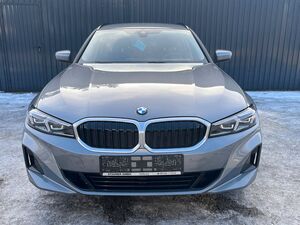 BMW 318 i Aut. Touring Facelift /AHK/Kamera/Sitzheiz