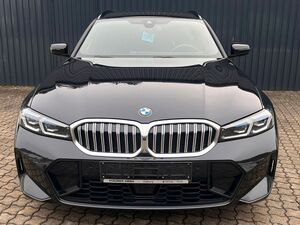 BMW 320 i Touring M SPORT Facelift / AHK/360°Kamera