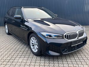 BMW 318 i Aut Touring M SPORT /AHK/HeadUp/HiFi/Kamera