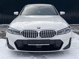 BMW 320 i Aut. Touring M SPORT /Kamera/HiFi/HeadUp