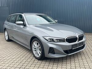 BMW 318 i Aut. Touring Facelift /AHK/Kamera/Sitzheiz