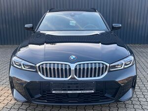 BMW 318 i Touring M SPORT /AHK/Kamera/HeadUp/HiFi