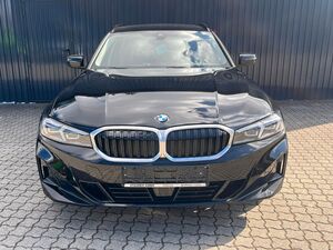 BMW 318 D Aut Touring Facelift /Kamera/Navi/LED/Sitzh