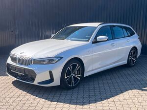 BMW 330 i xDrive Touring M SPORT / Kamera/HiFi/M-Rad