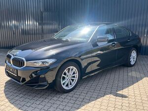 BMW 318 i Aut. Limousine/ Sitzheiz/Navi/LED/17"LM-Rad