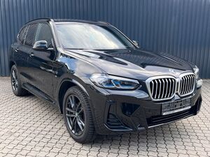 BMW X3 xDrive 20d M SPORT /AHK/HarmKard/Laser/HeadUp