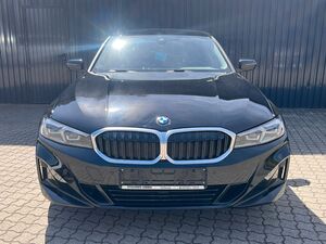 BMW 318 i Aut. Limousine/ Sitzheiz/Navi/LED/17"LM-Rad