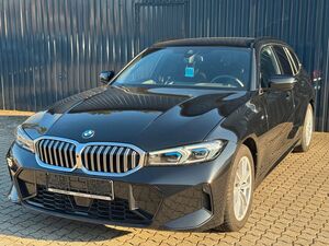 BMW 318 i Touring M SPORT Facelift /AHK/360°Kamera