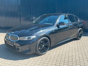 BMW 320 D Lim. xDrive M SPORT /19"M-Rad/HiFi/Kamera