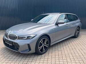 BMW 330 i xDrive Touring M SPORT / Kamera/HiFi/M-Rad