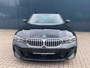BMW 330 i xDrive Touring M SPORT / Kamera/HiFi/M-Rad