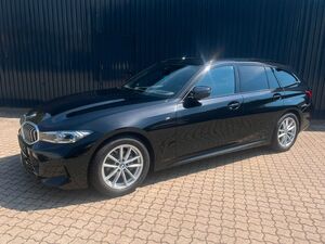 BMW 318 i Touring M SPORT Facelift /AHK/360°/HeadUp