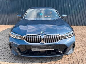 BMW 320 D xDrive Touring M SPORT /360°Kam/HeadUp/HiFi