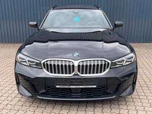 BMW 330 i xDrive Touring M SPORT / Kamera/HiFi/M-Rad