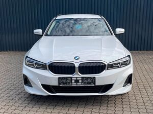 BMW 318 i Aut. Touring Facelift /LED/Sitzheiz/Kamera