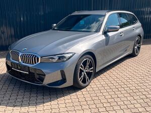BMW 330 i xDrive Touring M SPORT / Kamera/HiFi/M-Rad
