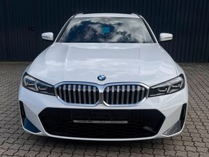 BMW 318 i Aut. Touring M SPORT /PanoDach/Leder-Rot