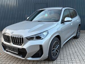 BMW X1 sDrive 18i M SPORT /Kamera/Komfortzu/18"M-Rad