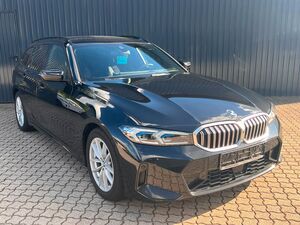 BMW 320 D Touring M SPORT /360°Kam/HeadUp/getöntSchei