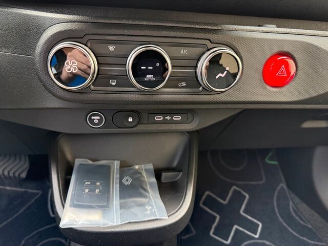 RENAULT Twingo Techno 80hp Urban Range Ansicht 17 für Fahrzeugdetailseite