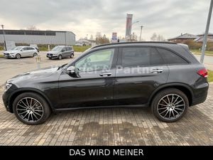 MERCEDES-BENZ GLC 300 de 4Matic AMG-Paket