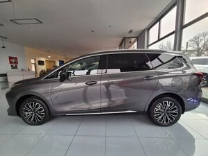 DFSK Forthing 4 PLUG-IN-HYB.7 Sitzplätze, Förderfähig