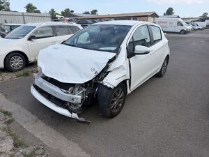 TOYOTA Yaris Comfort