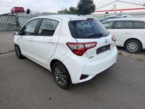 TOYOTA Yaris Comfort
