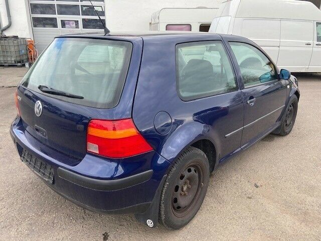 VW Golf IV Basis