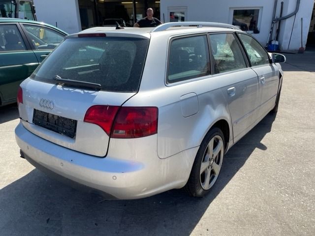 AUDI A4 Avant 2.5 TDI