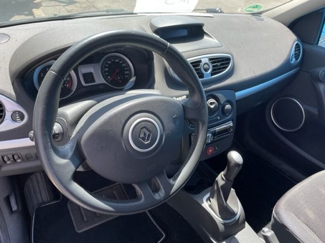 RENAULT Clio III Exception