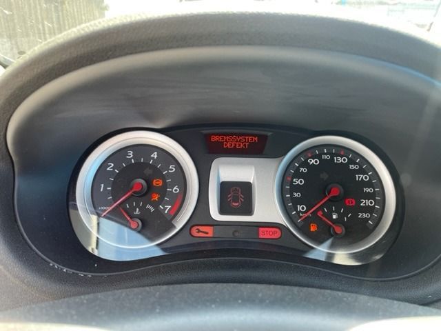 RENAULT Clio III Exception