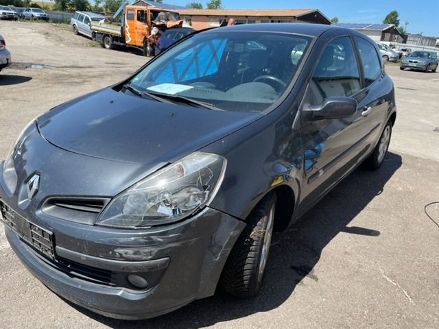 RENAULT Clio III Exception