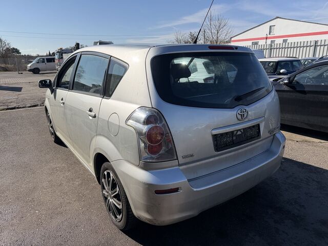 TOYOTA Corolla Verso 1.8 Sol 7-Sitzer