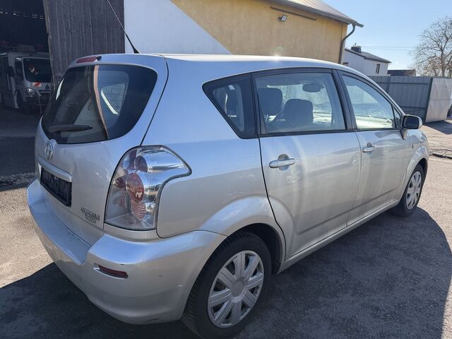 TOYOTA Corolla Verso 1.8 Sol 7-Sitzer