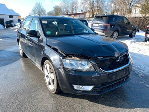 SKODA Octavia Combi Elegance/150PS/DSG AUTOMATIK/