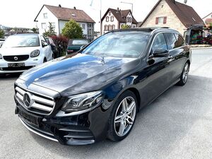 MERCEDES-BENZ E 220 d/AMG/PANORAMA/HEAD-UP/WEIDSCREEN/BURMESTE