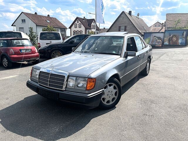 MERCEDES-BENZ 230