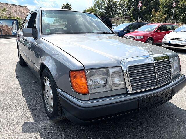 MERCEDES-BENZ 230