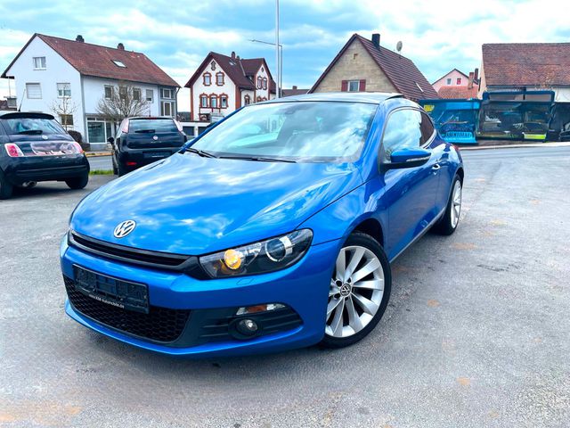 VW Scirocco 2.0 TSI 200 PS /PANORAMA/Bi-XENON/SPORT