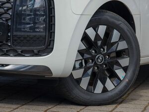 HYUNDAI Staria Signature Hybrid 2WD