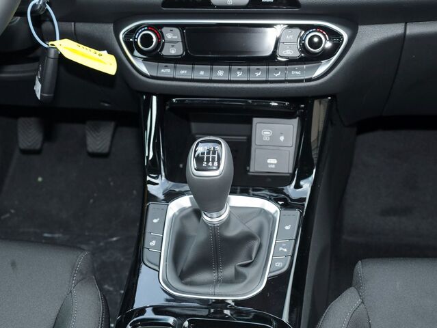 HYUNDAI i30 Advantage Ansicht 3 für Fahrzeugdetailseite