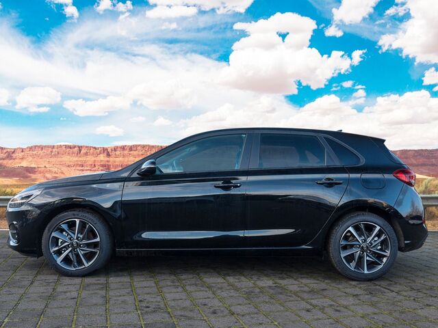 HYUNDAI i30 Advantage, Plus-Paket, MJ25 Ansicht 3 für Fahrzeugdetailseite