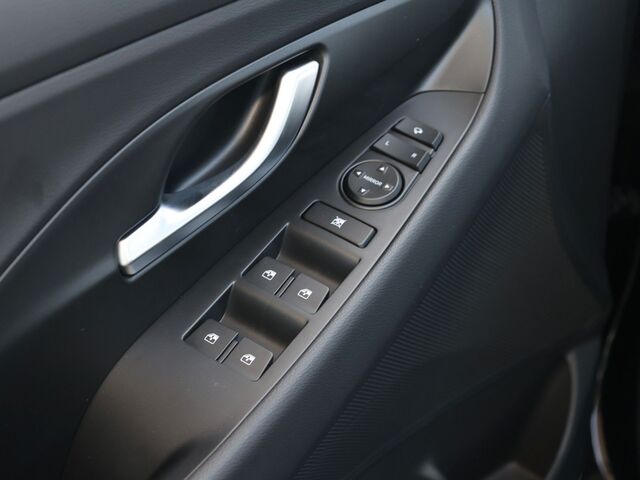 HYUNDAI i30 Advantage Ansicht 17 für Fahrzeugdetailseite