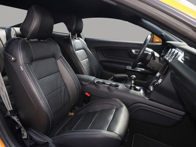 FORD Mustang Premium-Paket 2 Ansicht 4 für Fahrzeugdetailseite