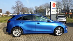 KIA ceed cee'd /  1.5 T-GDI DCT Vision NAVI