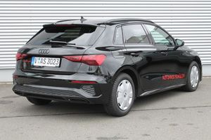 AUDI A3 Sportback 35 TDI*S-LINE*MATRIX*NAV*LM18*OPTIK