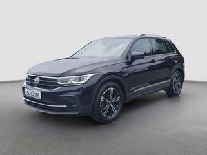 VW Tiguan 1.5TSI*ACTIVE*MATRIX*SITZH*LM18*PLUS-PAKE