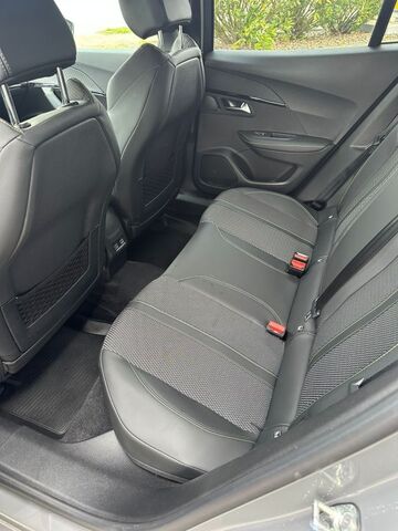 PEUGEOT 2008 Elektro 136 GT Ansicht 5 für Fahrzeugdetailseite