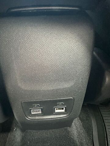 PEUGEOT 2008 Elektro 136 GT Ansicht 6 für Fahrzeugdetailseite